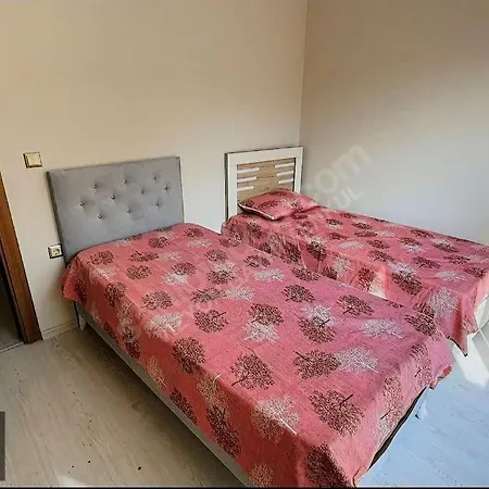 Apartment Arsin Near The Sea