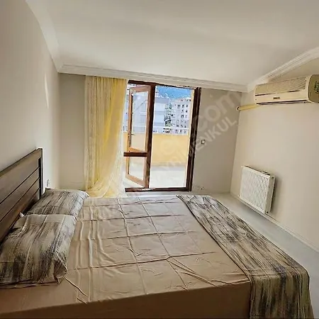 Apartment Arsin Near The Sea